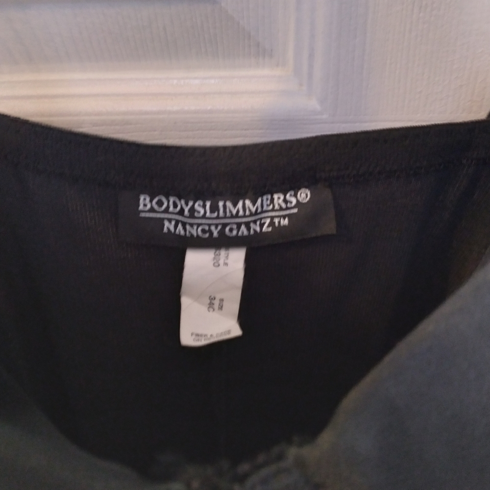 Shape wear - Picture 2 of 3